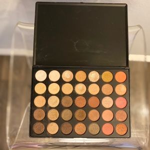 Morphe eyeshadow pallet